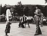 1978 - Letní mírové slavnosti v Liškově - Sovětští studenti recitují česky verše Fr. Hrubína (Červená Karkulka)