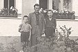 Manžel Václav Šelmát 1921-1995 se syny Zdeňkem nar. 1949 a Václavem 1947-2000.